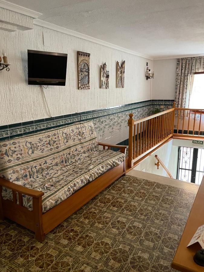 Hostal Rosaleda Alcalá de Chivert Buitenkant foto